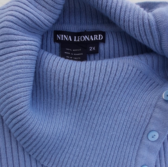 Womens Sweater Button Up Shoulder for Turtleneck or Off the Shoulder - Picture 2 of 2